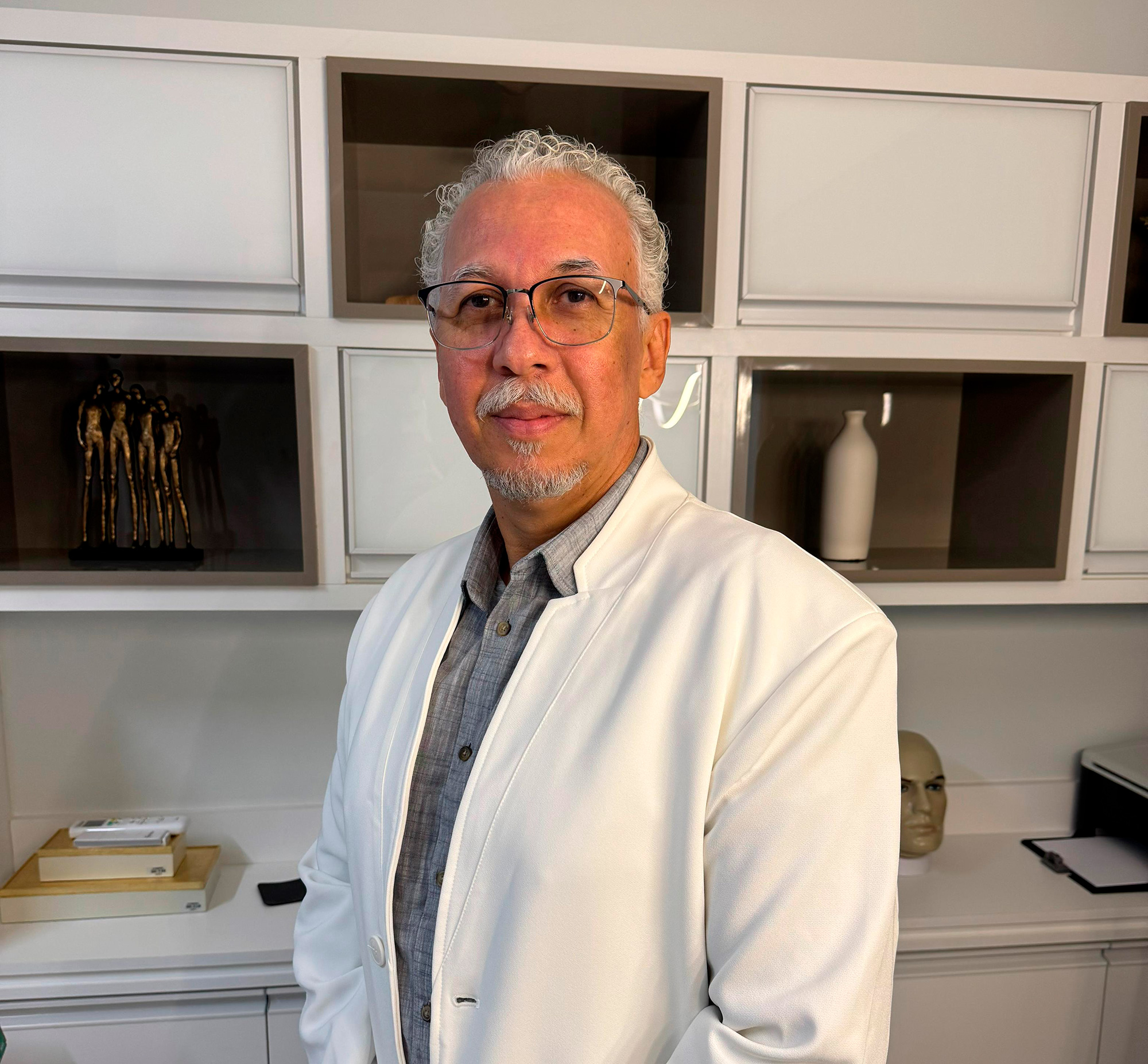 Dr Edmon Araújo